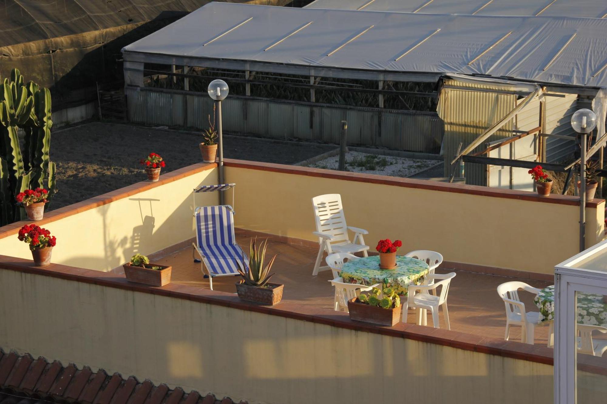 Domus Felix Bed & Breakfast Ercolano Bagian luar foto