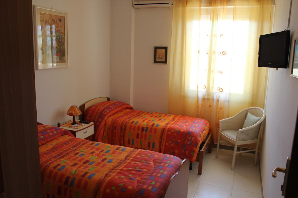 Domus Felix Bed & Breakfast Ercolano Ruang foto
