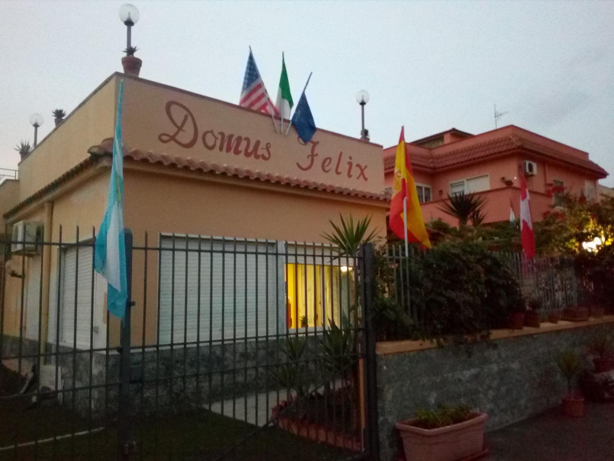 Domus Felix Bed & Breakfast Ercolano Bagian luar foto
